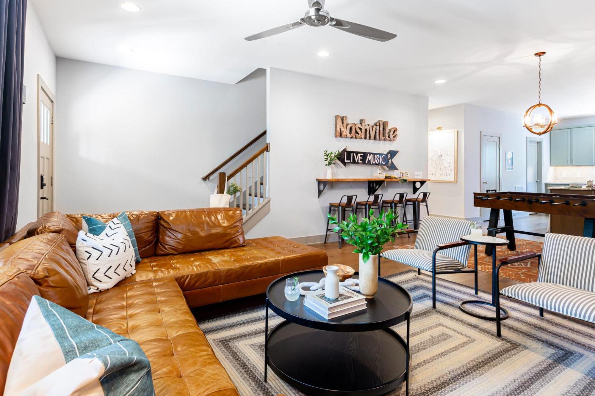 Waverly By Avantstay Nashville-Inspired Townhome W Luxury Kitchen Pool Table Exterior foto